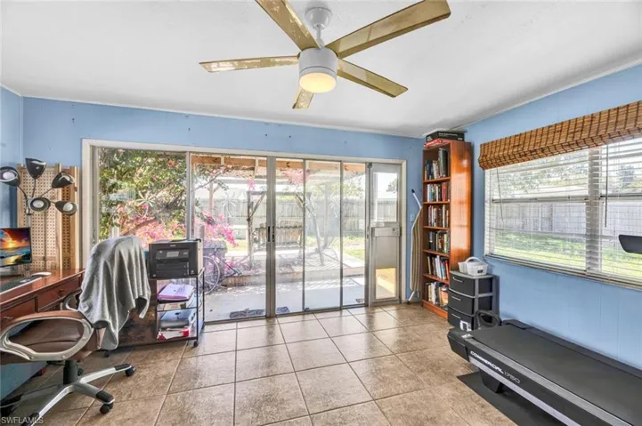 425 Morgan CIR S, LEHIGH ACRES FL 33936