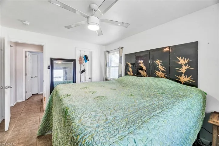 425 Morgan CIR S, LEHIGH ACRES FL 33936
