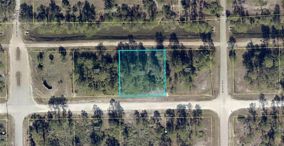 802 W 18th ST, LEHIGH ACRES FL 33972