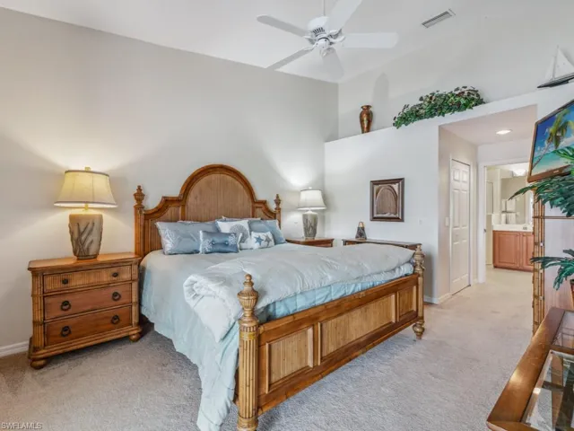 6070  Pinnacle  LN, Naples, FL 34110