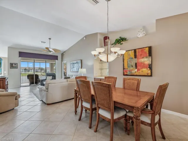 6070  Pinnacle  LN, Naples, FL 34110