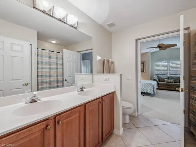 6070  Pinnacle  LN, Naples, FL 34110