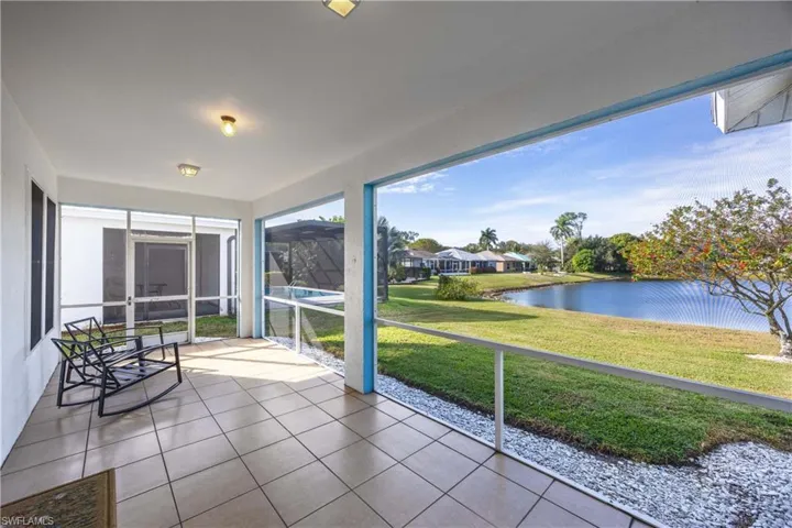 223  Stanhope  CIR, Naples, FL 34104