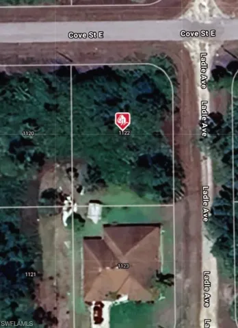 1122  Cove E ST, Lehigh Acres, FL 33974