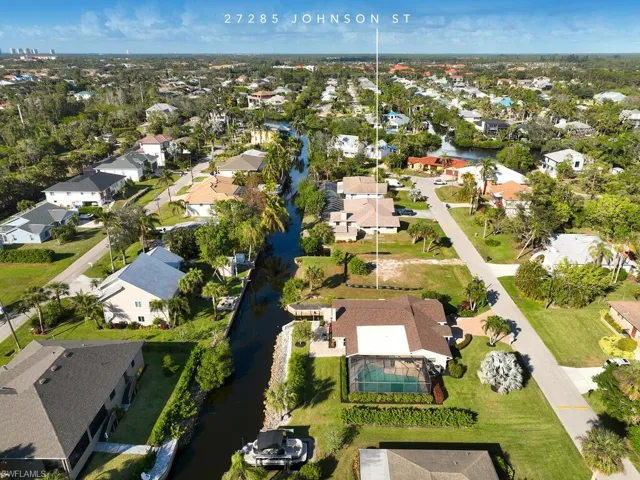Home is a short boat ride to SWFL's many private beaches....only accessible by boat....