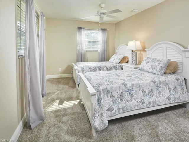 Second bedroom.