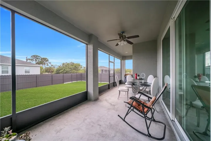 384  Neighborly  RD, Labelle, FL 33935