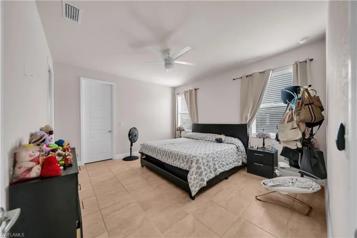 384  Neighborly  RD, Labelle, FL 33935