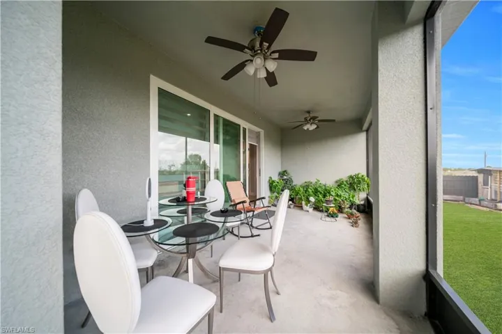 384  Neighborly  RD, Labelle, FL 33935