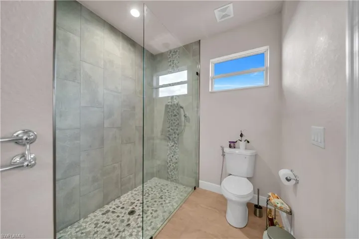 384  Neighborly  RD, Labelle, FL 33935