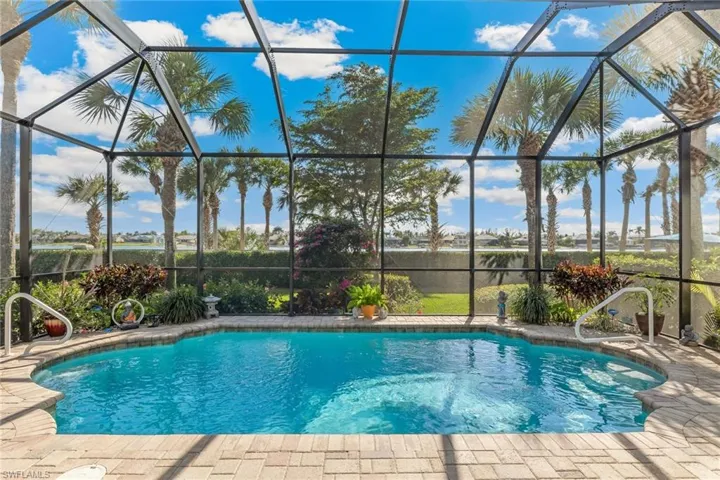 Beautiful salt water pool with automatic filling.