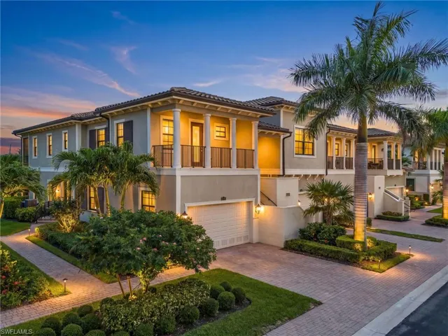 2488 Breakwater Way 13101, Naples, Florida 34112