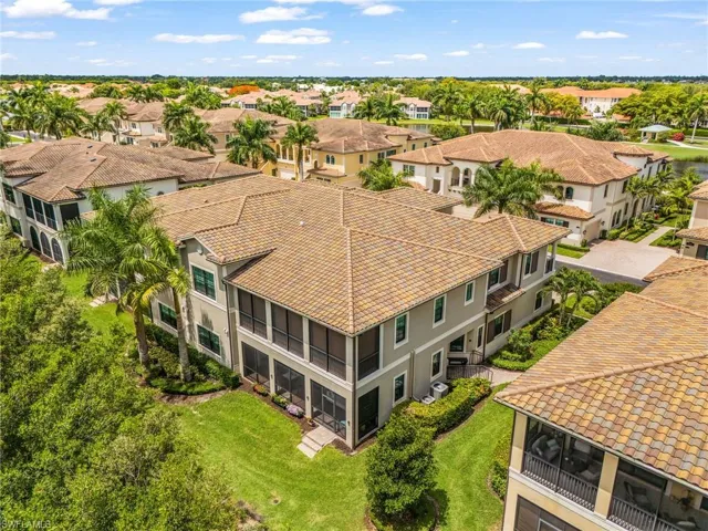 2488 Breakwater Way 13101, Naples, Florida 34112