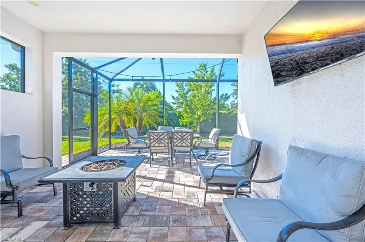 Extended lanai with southwest exposure