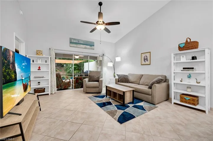 566 Saint Andrews Blvd # 23, Naples Fl 34113