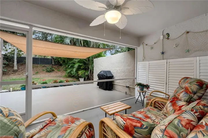 566 Saint Andrews Blvd # 23, Naples Fl 34113