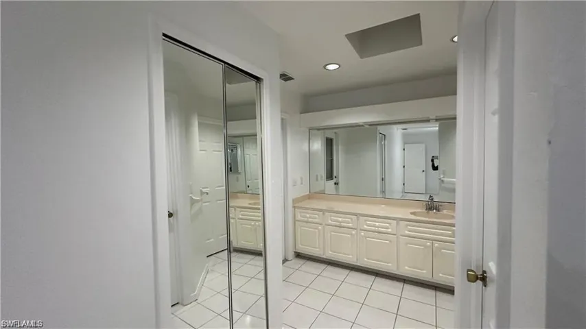 701 Arianne Ct, Lehigh Acres, Florida 33936