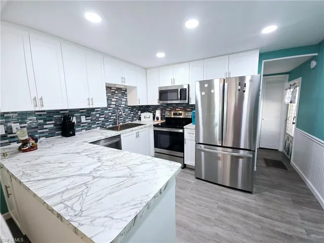 19 Moorhead Mnr, Naples, Florida 34112