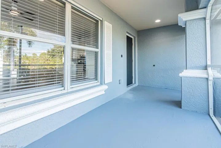 Exterior Entry with Screened in Porch