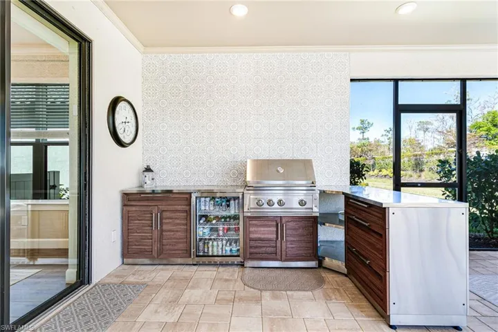 Outdoor kitchen