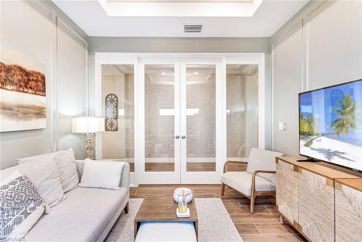 Flex room with French glass doors