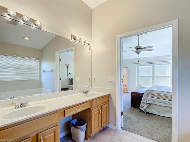 23385  Olde Meadowbrook  CIR, Estero, FL 34134