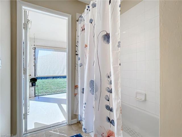 23385  Olde Meadowbrook  CIR, Estero, FL 34134
