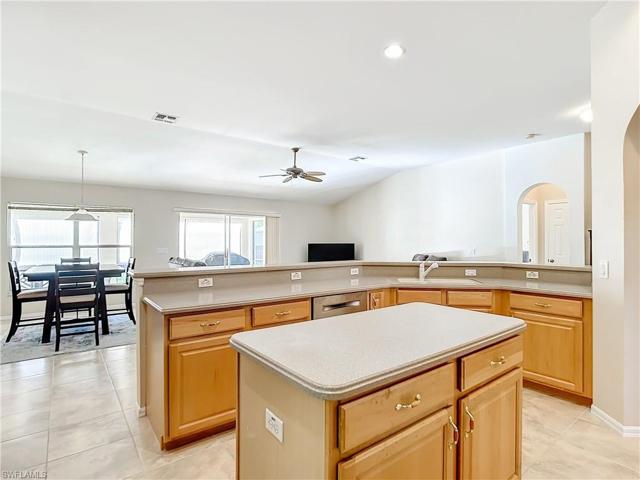 23385  Olde Meadowbrook  CIR, Estero, FL 34134