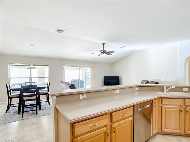23385  Olde Meadowbrook  CIR, Estero, FL 34134