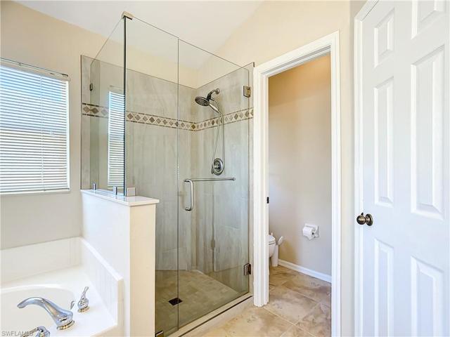 23385  Olde Meadowbrook  CIR, Estero, FL 34134