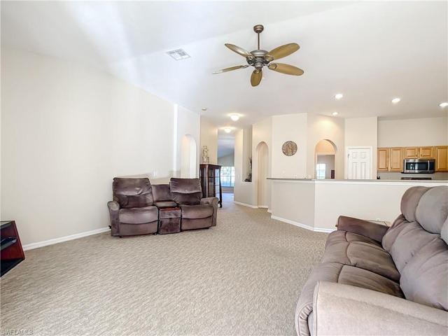 23385  Olde Meadowbrook  CIR, Estero, FL 34134