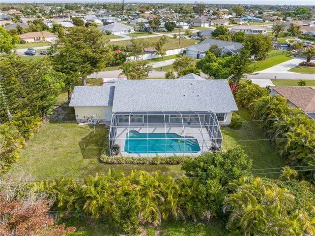 3716 SE 12th  PL, Cape Coral, FL 33904