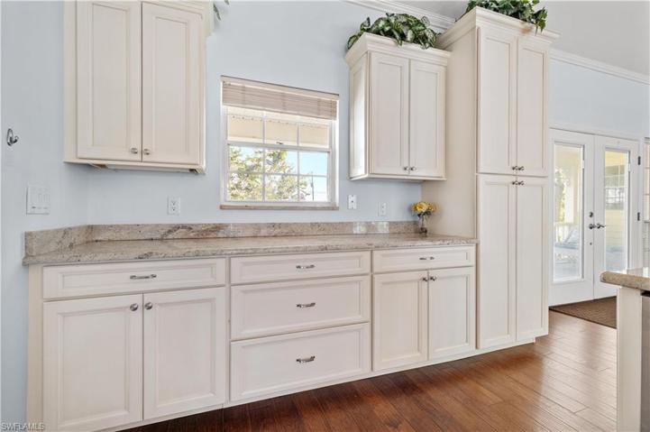 3716 SE 12th  PL, Cape Coral, FL 33904