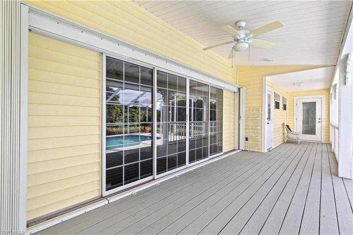 3716 SE 12th  PL, Cape Coral, FL 33904