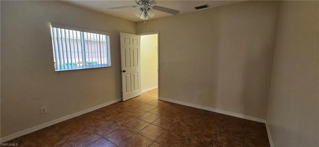 3007 Sw Santa Barbara Pl, Cape Coral, Florida 33914