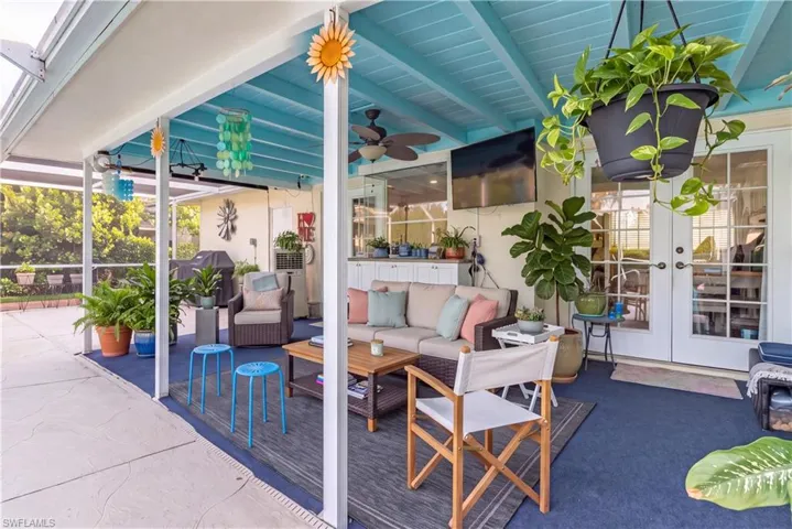 1352 Oaklawn Ct, Fort Myers, Florida 33919