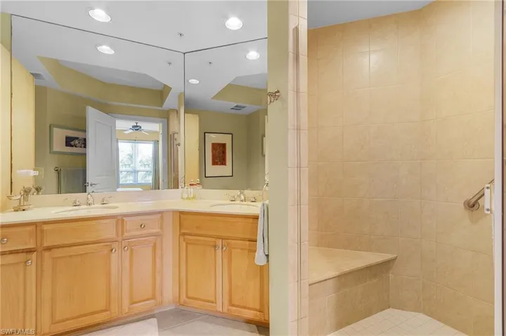 4182 Bay Beach Ln 733, Fort Myers Beach, Florida 33931