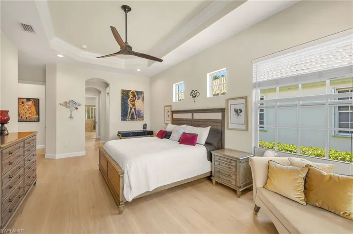 New Laminate Flooring & High, Tray Ceilings