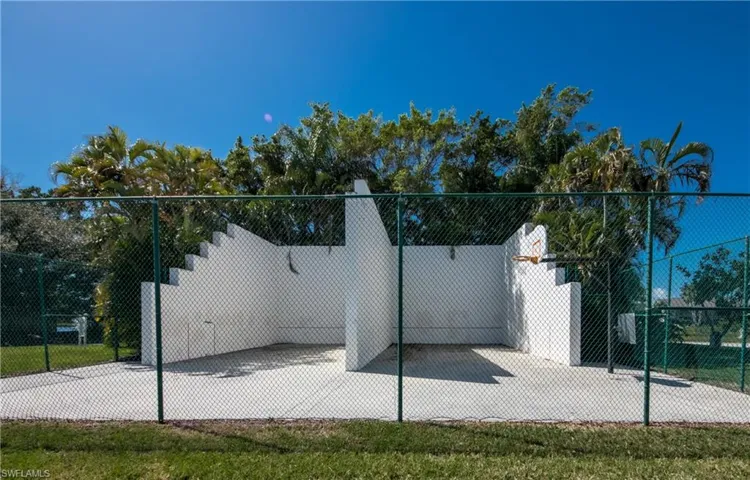 9321 Alamander Ct 204, Fort Myers, Florida 33919