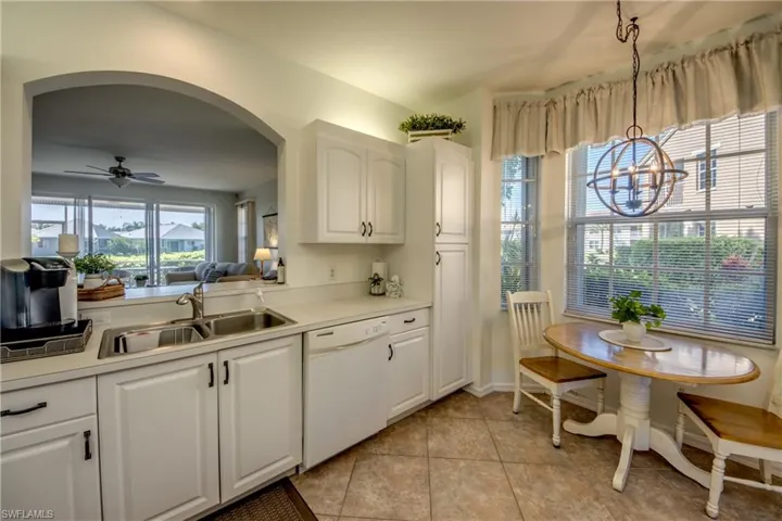 9321 Alamander Ct 204, Fort Myers, Florida 33919