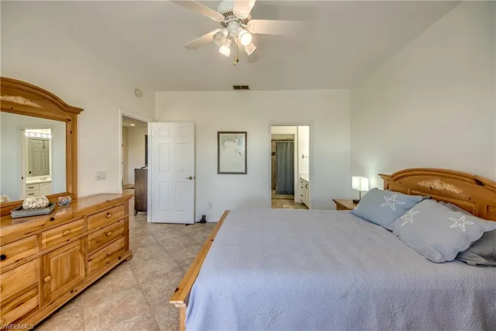 9321 Alamander Ct 204, Fort Myers, Florida 33919
