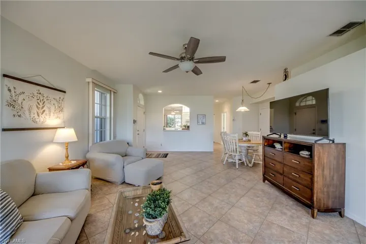 9321 Alamander Ct 204, Fort Myers, Florida 33919