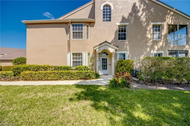 9321 Alamander Ct 204, Fort Myers, Florida 33919