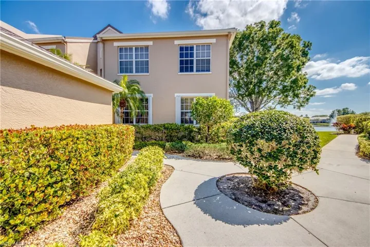 9321 Alamander Ct 204, Fort Myers, Florida 33919
