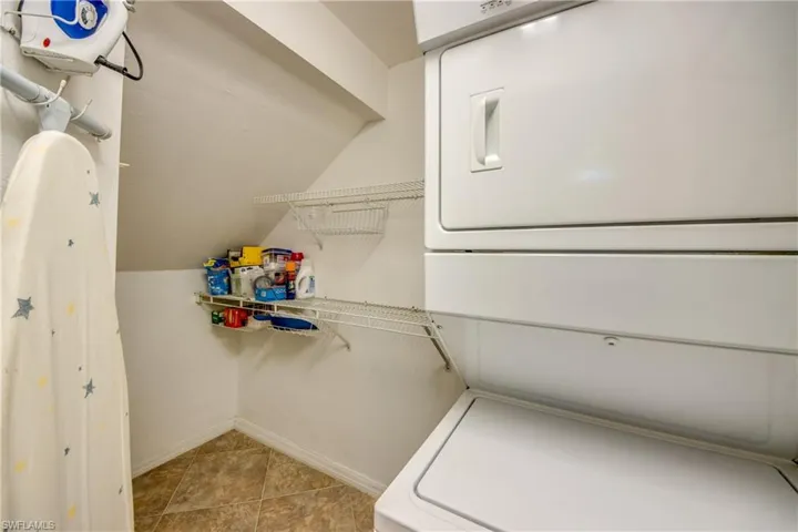 9321 Alamander Ct 204, Fort Myers, Florida 33919