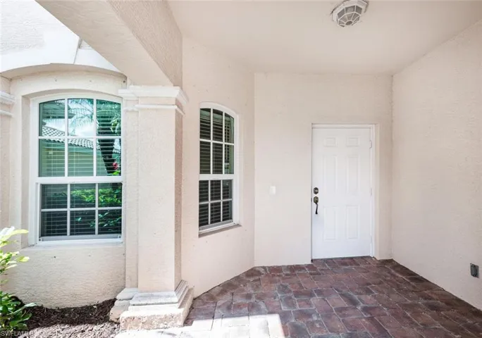7812  Meridan  CT, Naples, FL 34104