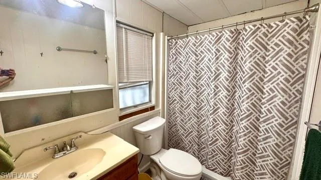 5518 Virginia Dare Ln, North Fort Myers, Florida 33917