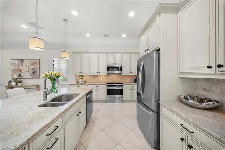 10238 Ashbrook Ct, Fort Myers, Florida 33913