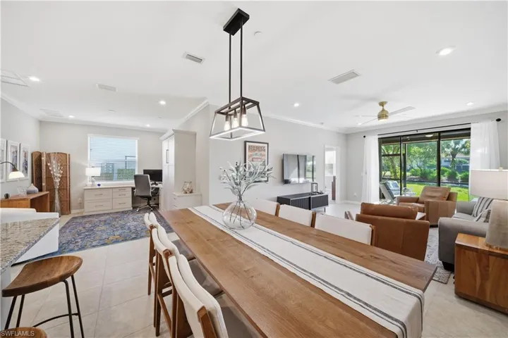9394 Pocida Ct 101, Naples, Florida 34119