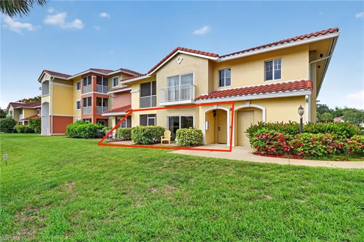 13110 Bella Casa Cir 102, Fort Myers, Florida 33966